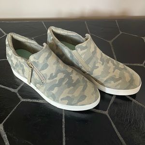 Dr. Scholl’s Platform sneakers